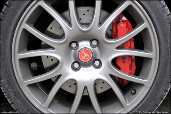 abarth695tributoferrari027