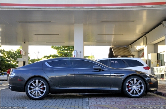 astonmartinrapide005.jpg