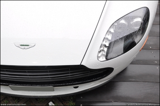 astonmartinvantagen420002.jpg