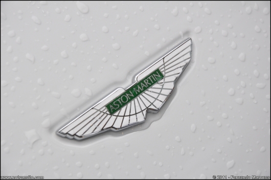 astonmartinvantagen420005.jpg