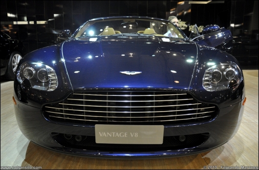 astonmartinv8vantageroadstersda008.jpg