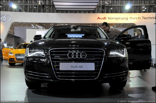 audia8l009.jpg