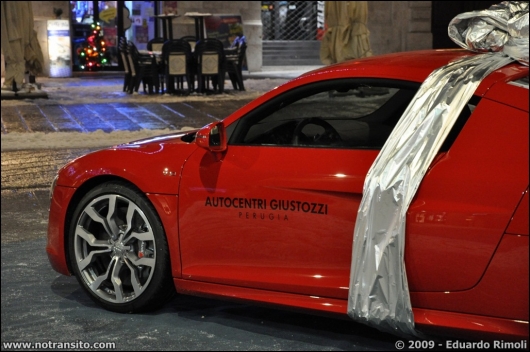 audir8per008.jpg