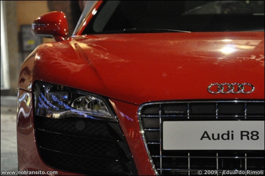 audir8per013.jpg