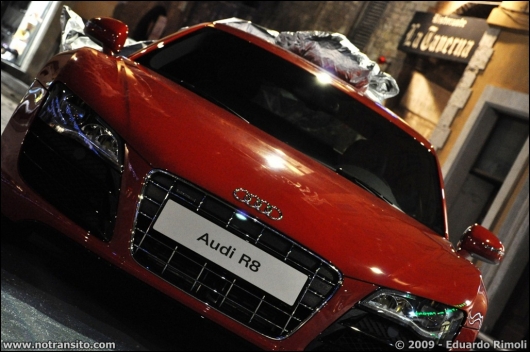 audir8per014.jpg