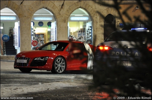 audir8per016.jpg