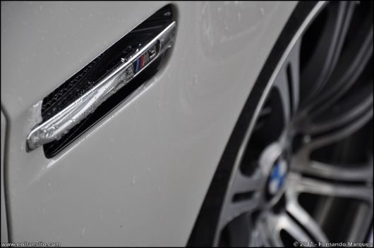 bmwm3e90008.jpg
