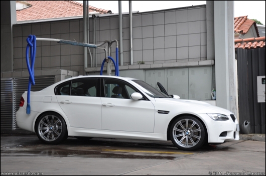 bmwm3e90011.jpg
