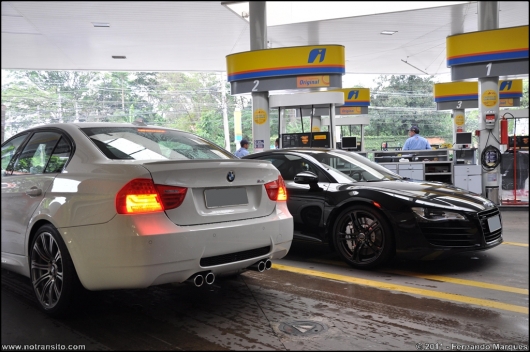 bmwm3e90015.jpg