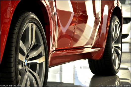 bmwx6mred010