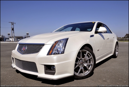 cadillacctsvbranco001.jpg