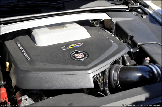 cadillacctsvbranco009.jpg