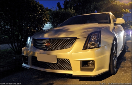 cadillacctsvbranco010.jpg