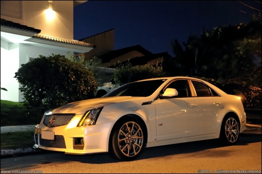 cadillacctsvbranco011.jpg
