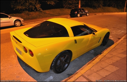 chevroletcorvettec6yellow005.jpg