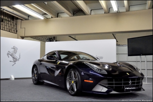 ferrarif12berlinetta006