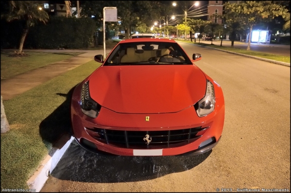 ferrariffnovitecrosso003