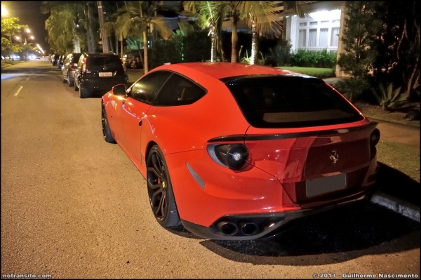 ferrariffnovitecrosso008