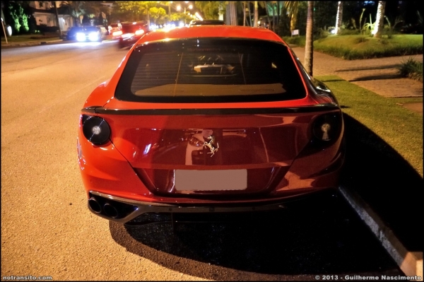 ferrariffnovitecrosso009