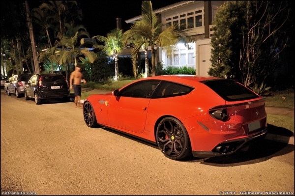 ferrariffnovitecrosso010