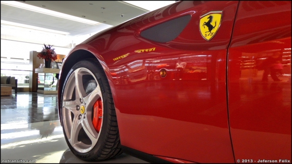 ferrariff015