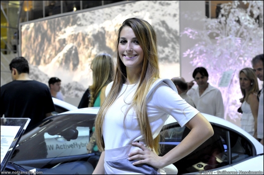gatasdosalaodoautomovel2010056.jpg