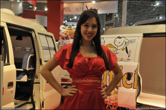 gatasdosalaodoautomovel2010074.jpg