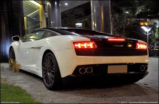 lamborghinigallardolp560-4bicolore008