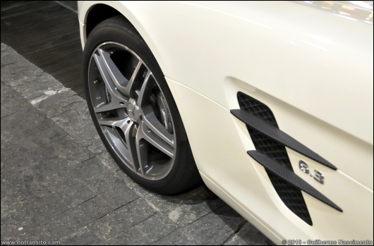 mercedesslsamg010.jpg