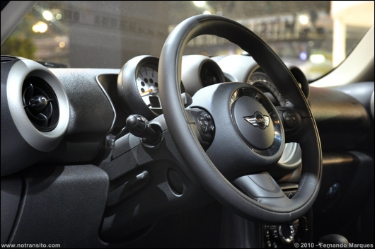 minicooperscountryman011.jpg