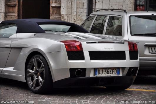 flagrasitaliaferrari015.jpg