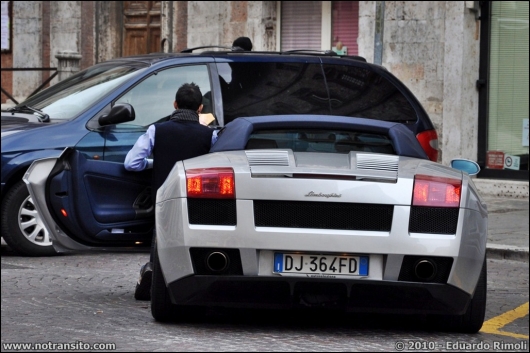 flagrasitaliaferrari016.jpg