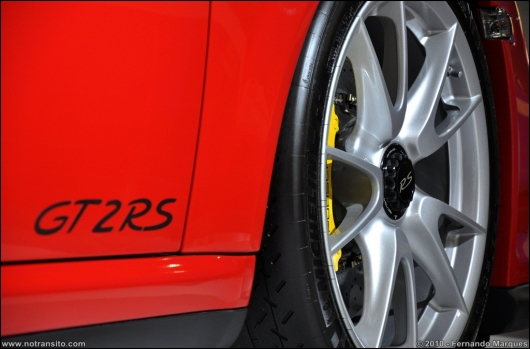 porsche911gt2rs033.jpg