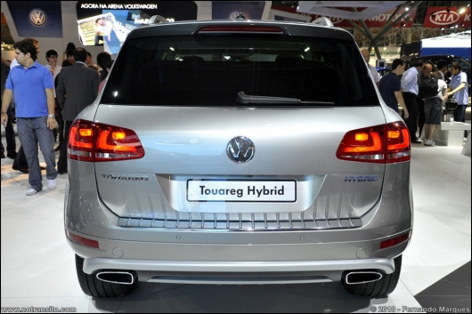 vwtouareghybridsda001.jpg
