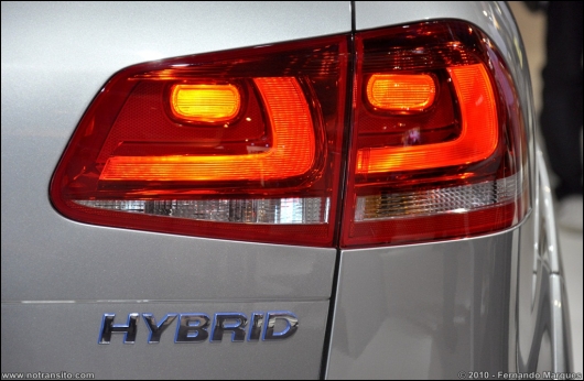 vwtouareghybridsda002.jpg
