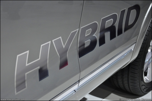vwtouareghybridsda004.jpg